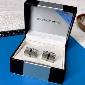 🖤NEW💕Geoffrey Beene cufflinks